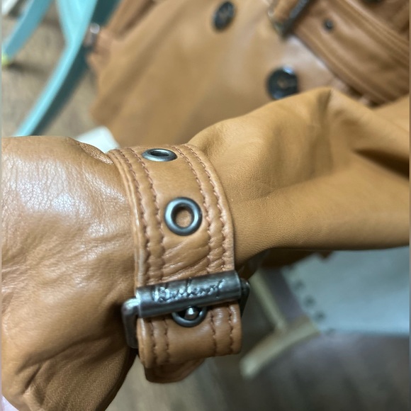 Burberry London Lambskin Leather Trench Jacket - Picture 5 of 16